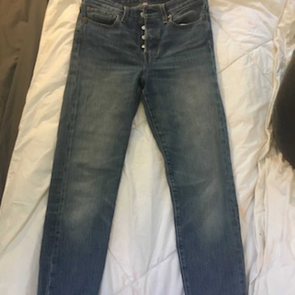 Levis Wedgie cropped